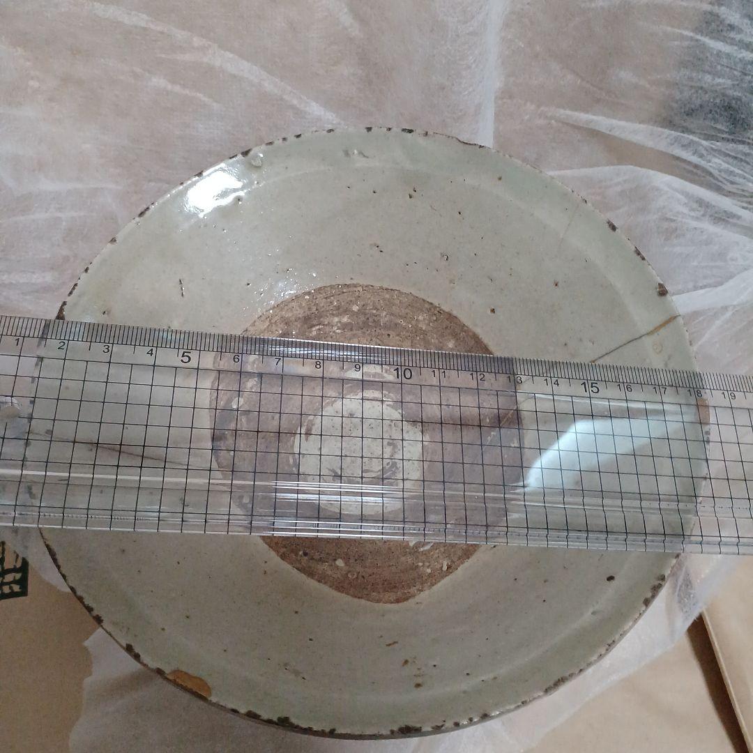 李朝の磁器　ひび割れあり