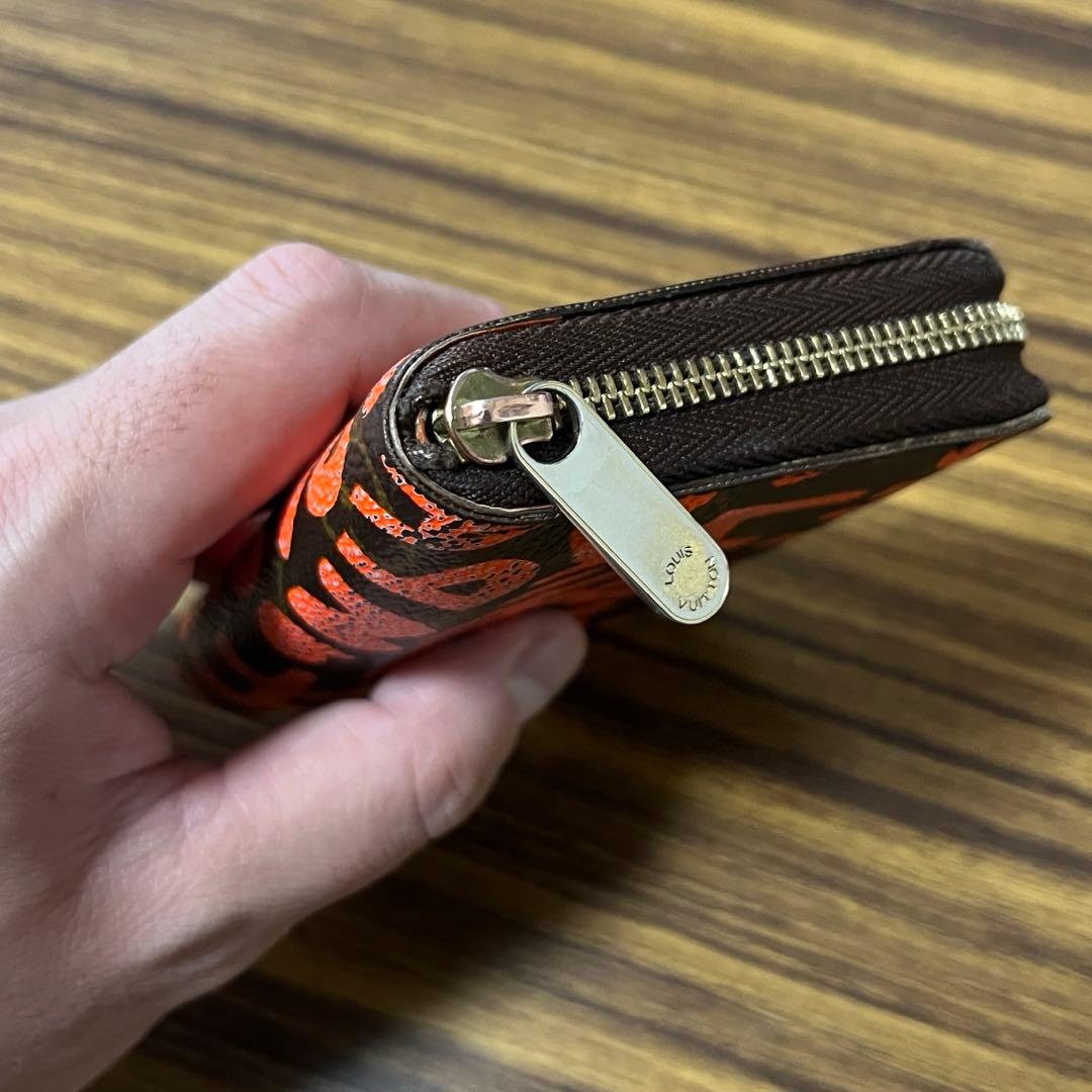 ルイヴィトン ジッピー パース ケース モノグラム グラフィティ