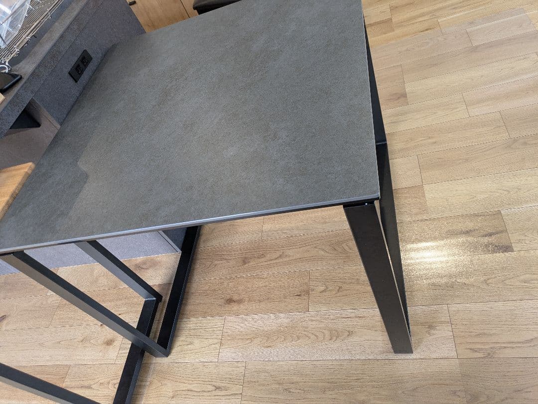 ニトリ　セラミックダイニングテーブル　セラール 85センチ