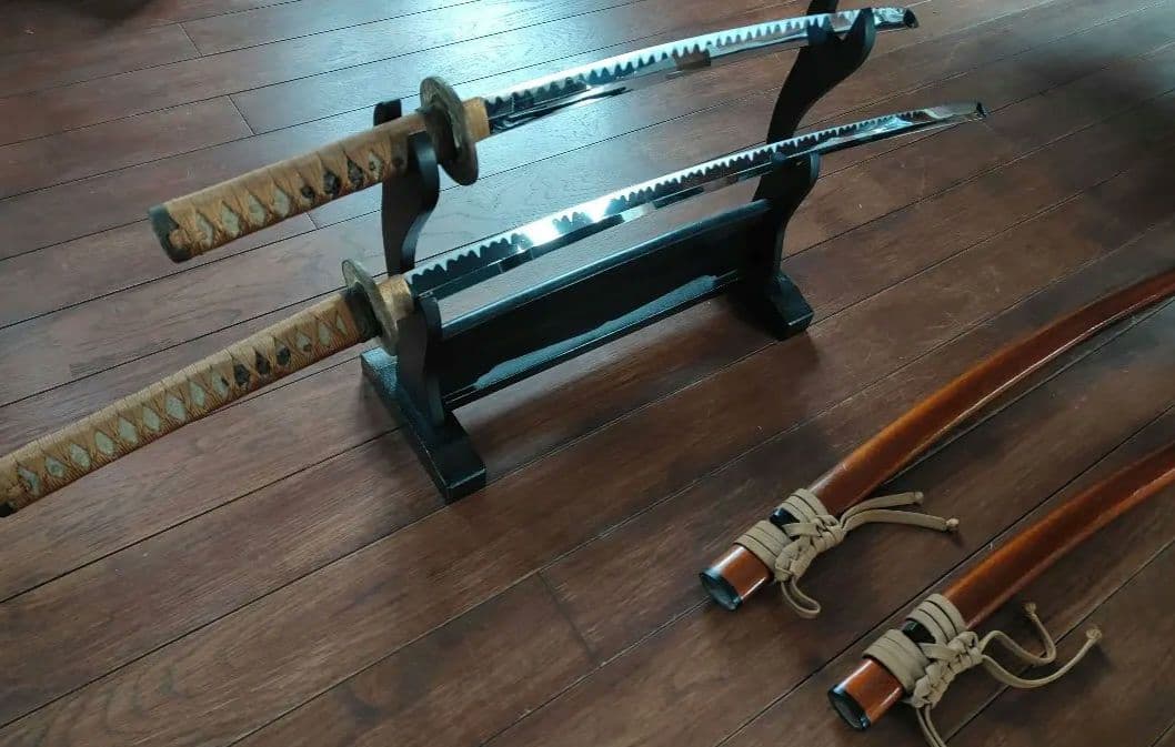 刀掛け付き模造刀大小セット