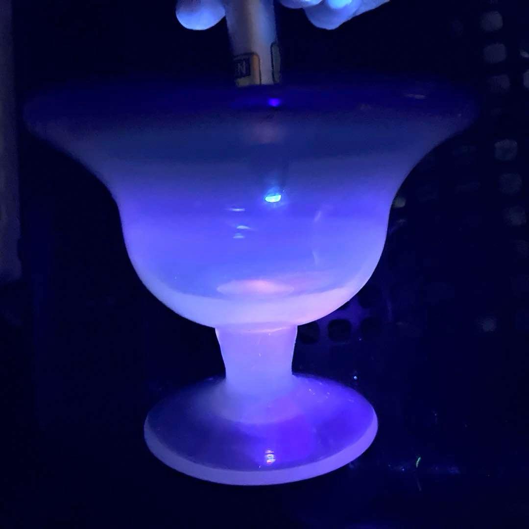 骨董 時代ガラス 希少 ラムネ色乳白色暈し 青色リップ朝顔型 氷コップ