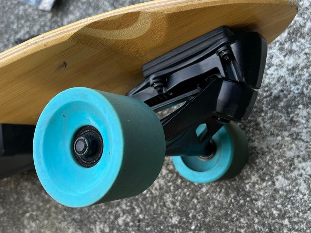 Bmove Surf 電動サーフスケートボード 早い者勝ち！