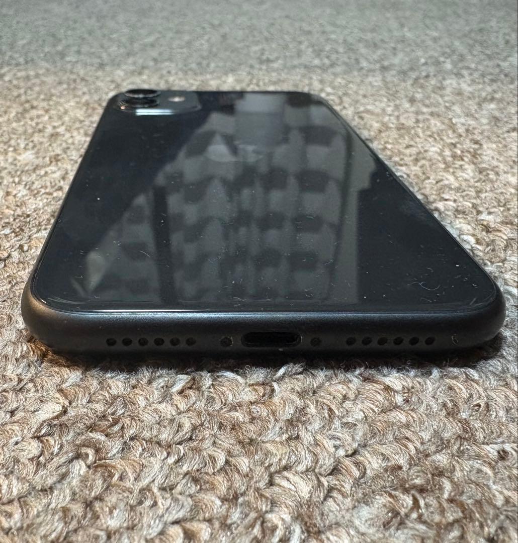 iPhone 11 128GB BLACKの通販はau PAY マーケット - 輸入雑貨のネット