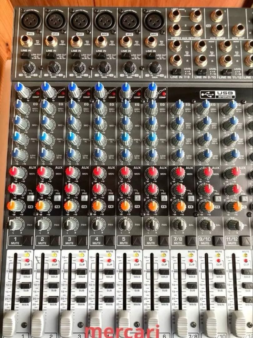 BEHRINGER XENYX X1832 USB 16ch アナログミキサー