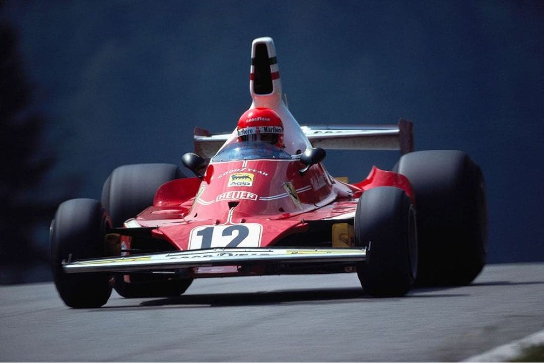 F1 Ferrari 312 T 1/43ミニカー ニキラウダ直筆サイン1:43 - メルカリ