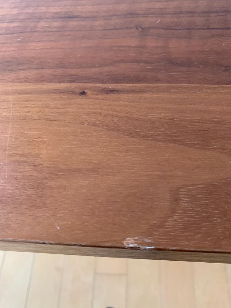 ボーコンセプト　ダイニングテーブル