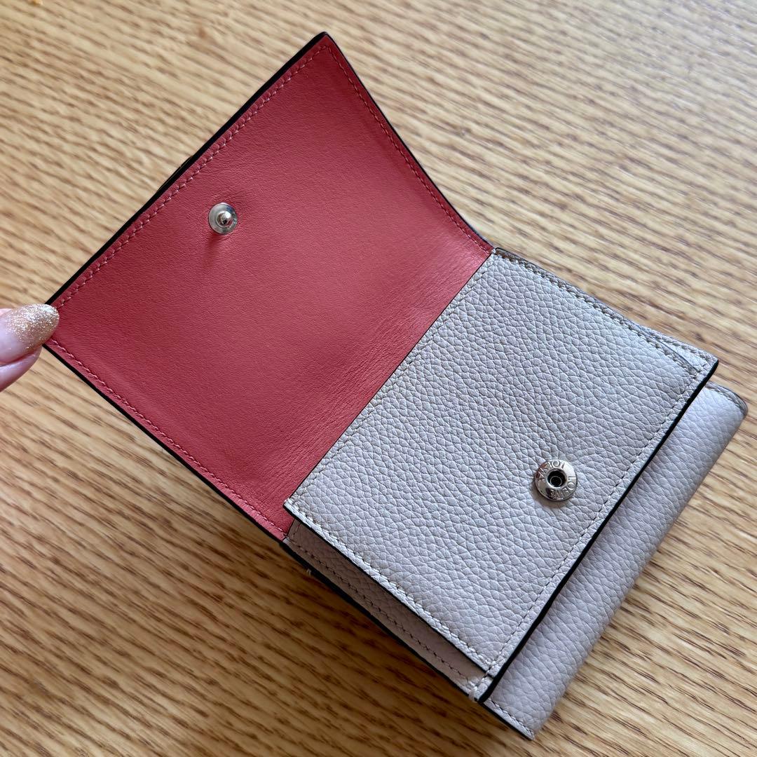 LOEWE ロエベ　トライフォールド　ウォレット