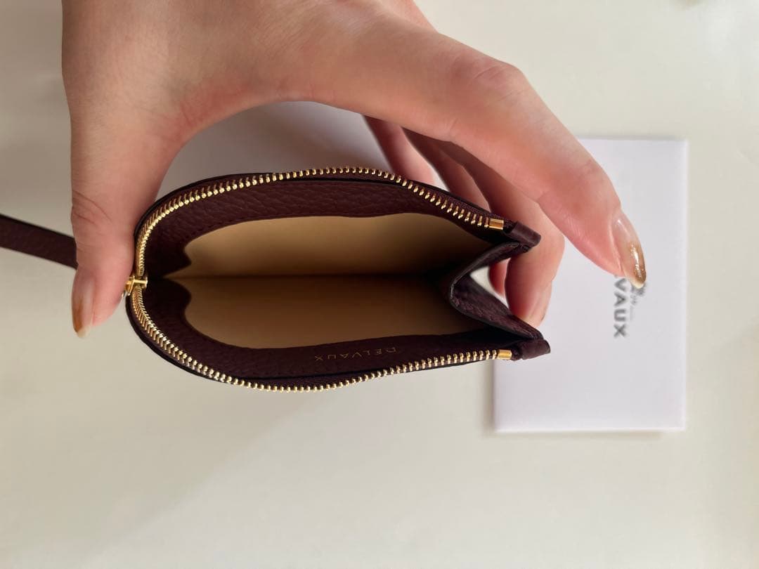 【新品未使用】DELVAUX パン D カードホルダー　Rosewood