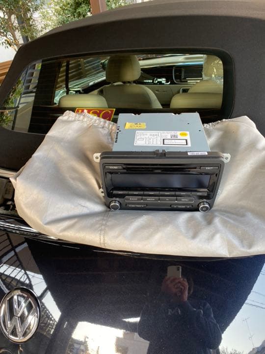 送料込み】フォルクスワーゲン VW 純正チャイルドシートISOFIX（中古品