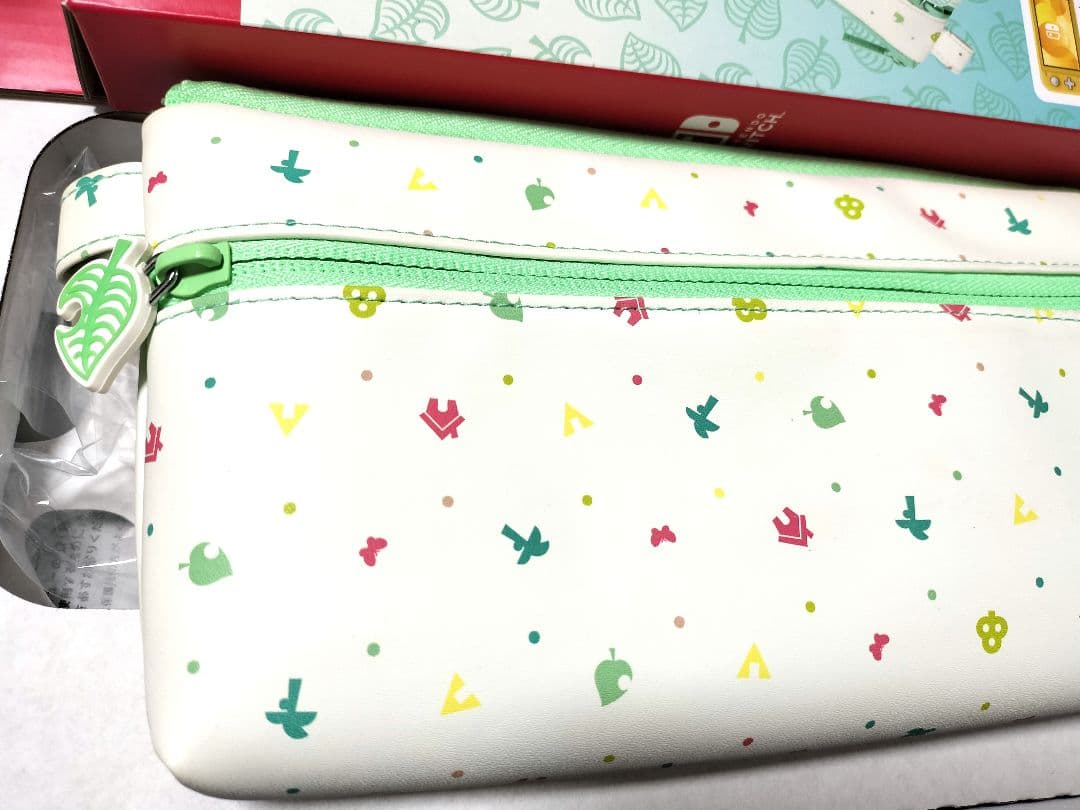 美品 Nintendo Switch本体+ソフト2本+メモリ32GB 他おまけ付