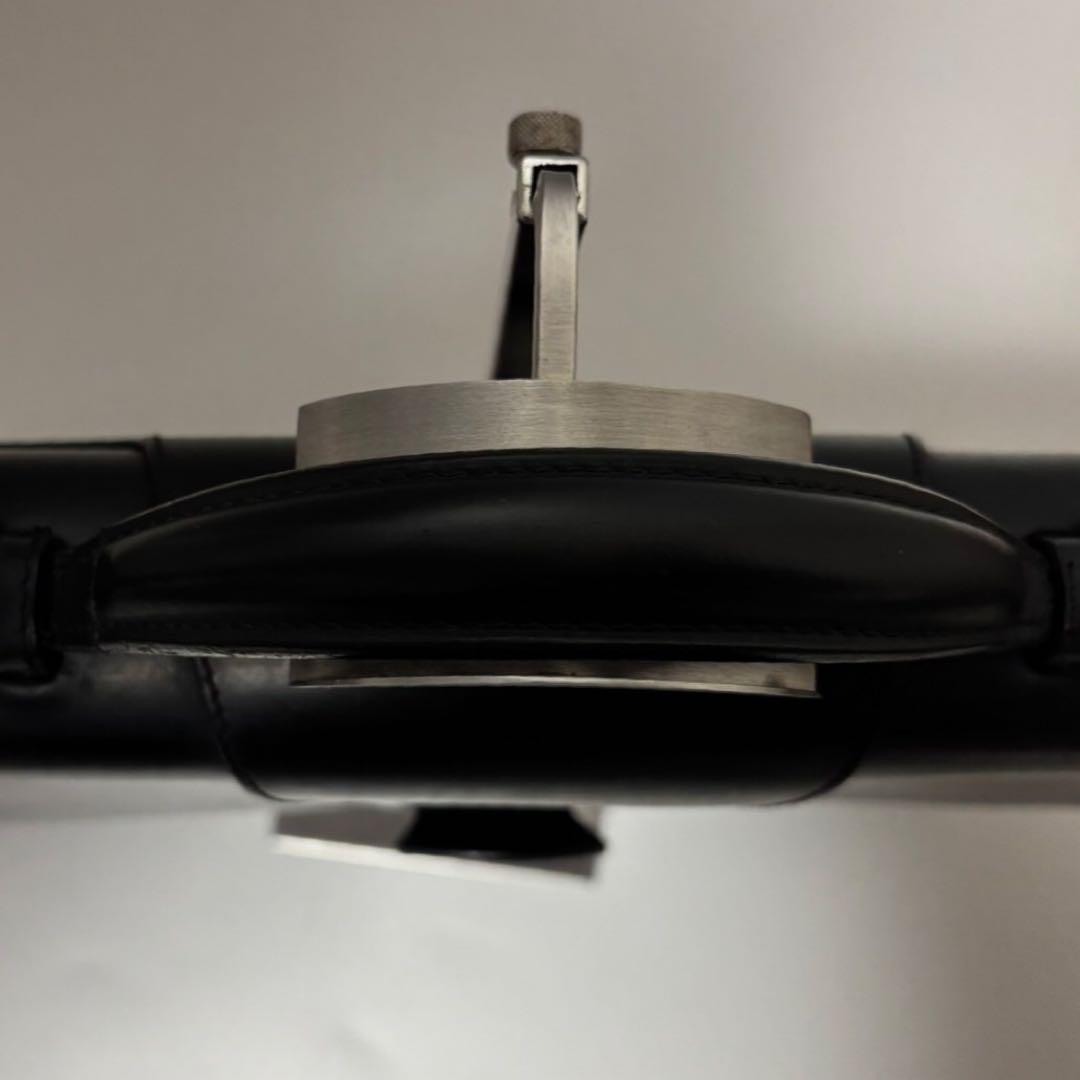 【希少】カルティエ パシャ ブリーフケース 自立 A4収納 ブラック