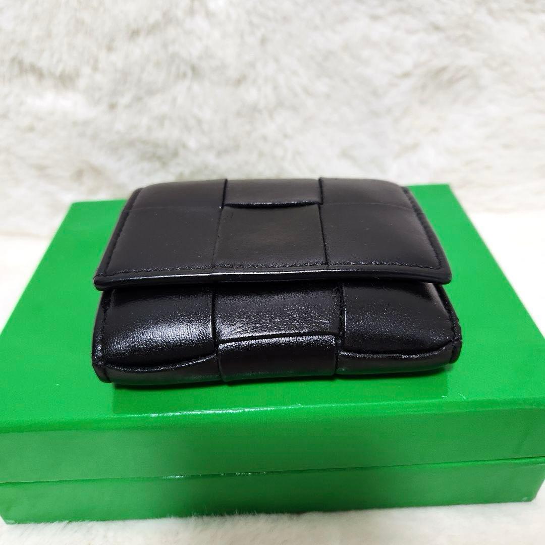 ✨極美品　付属品完備✨ボッテガ　三つ折り　イントレチャート　カセット　ブラック