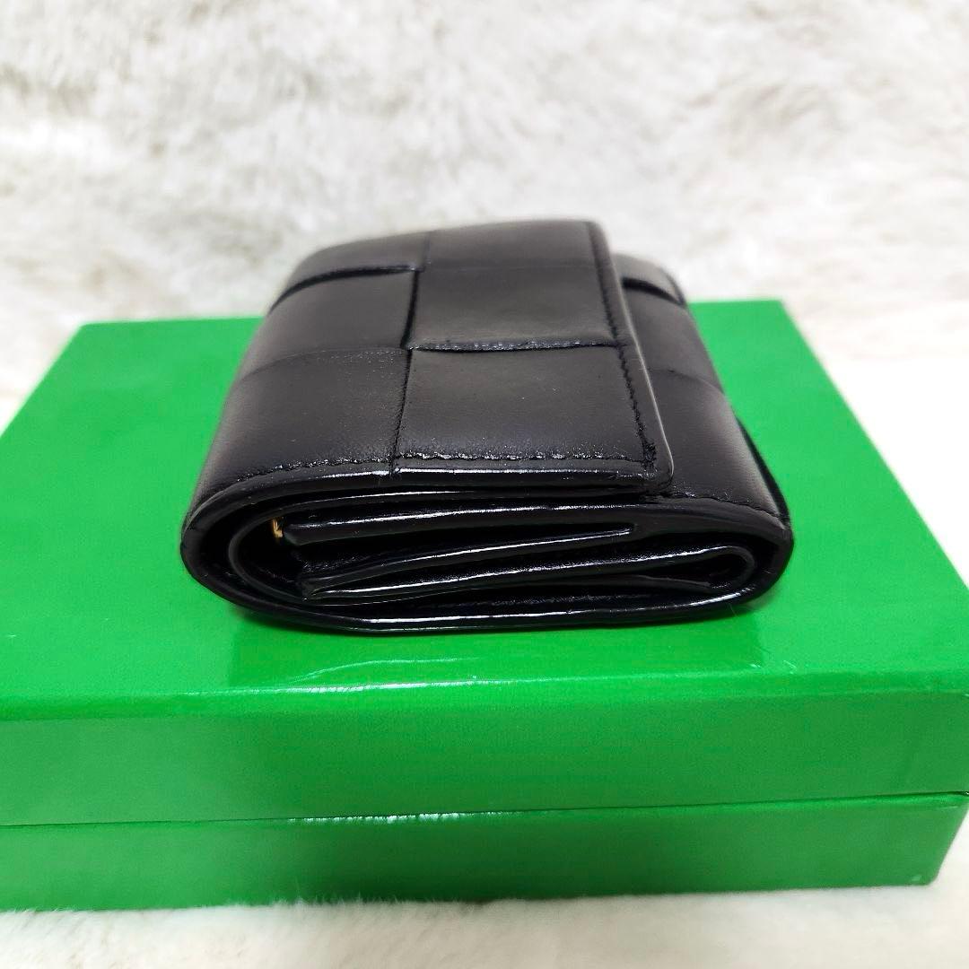✨極美品　付属品完備✨ボッテガ　三つ折り　イントレチャート　カセット　ブラック