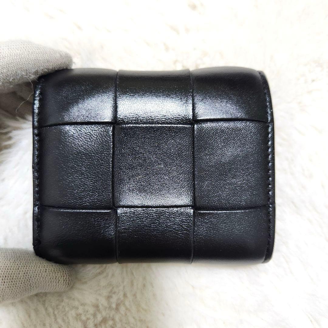 ✨極美品　付属品完備✨ボッテガ　三つ折り　イントレチャート　カセット　ブラック