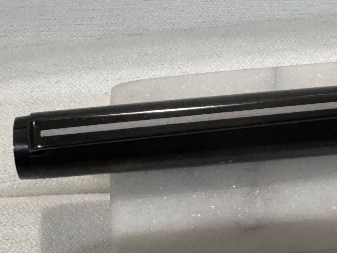 美品】モンブラン No1124 万年筆 漆黒ロードナイト鉱加工 - メルカリ