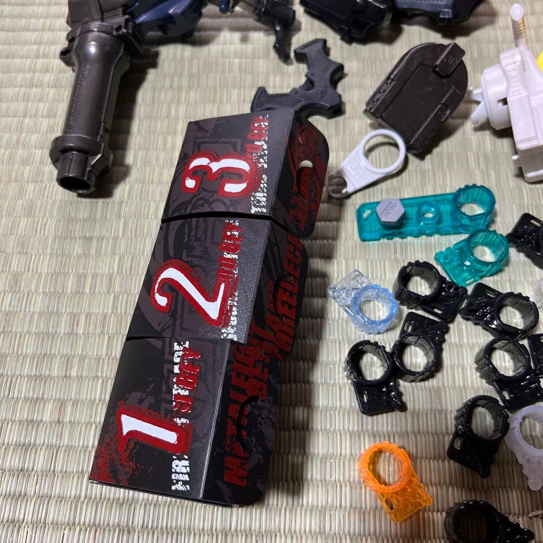 希少】メタルファイト ベイブレード 約70個 ランチャー 大量 まとめ売り