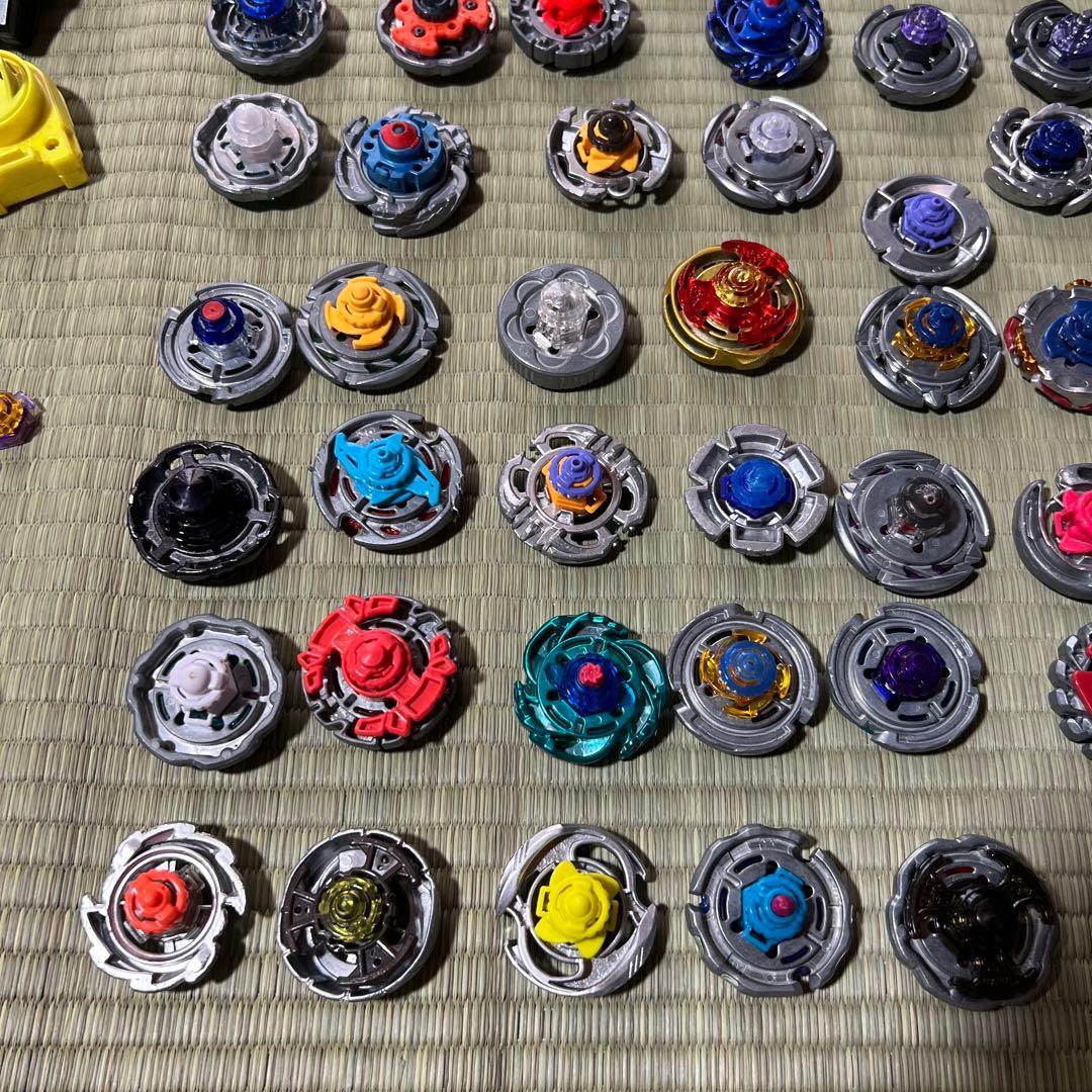 メタルファイトまとめ売りメタルファイトベイブレード約70個