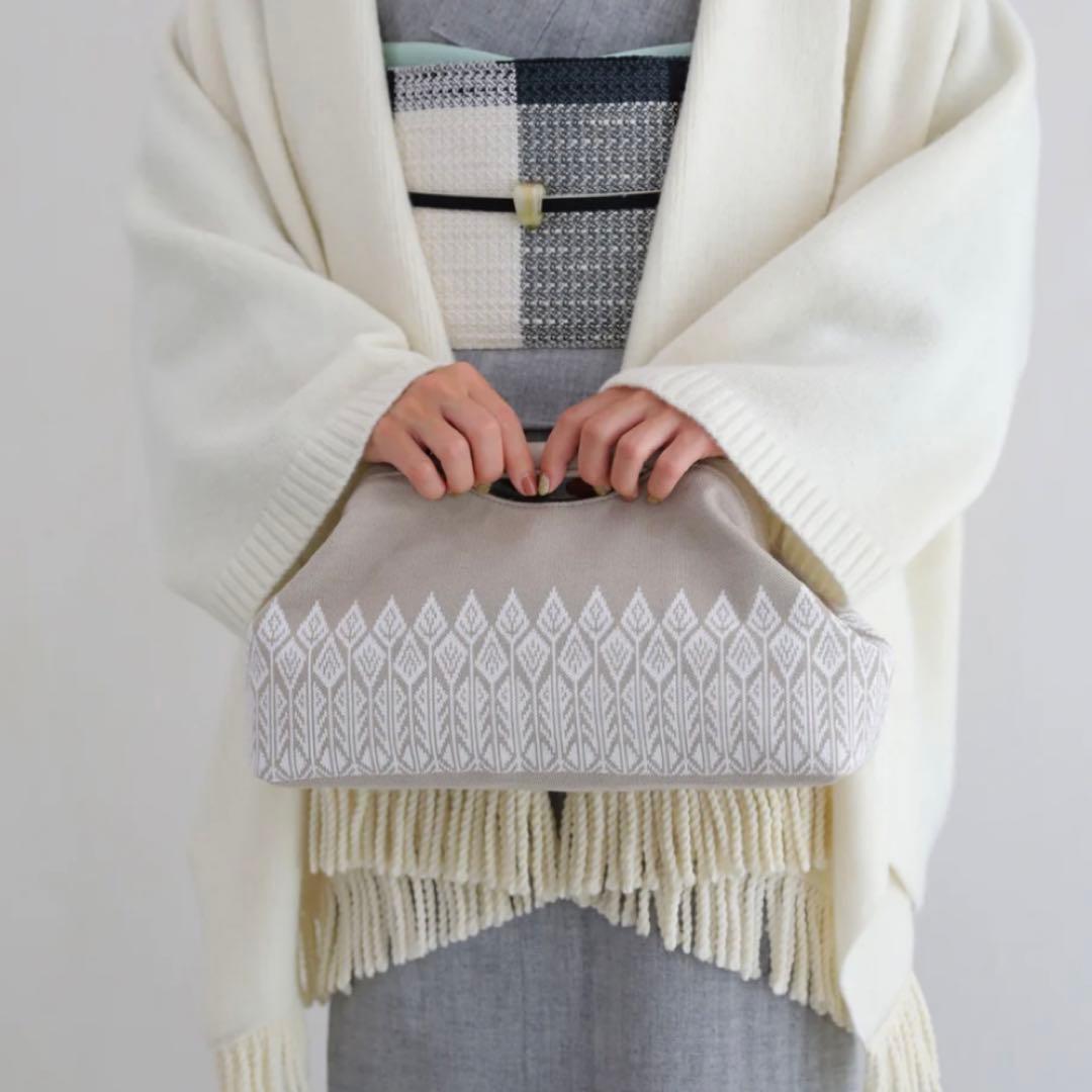 完売カラー！！【YOUTOWA】フォレストニット・ハンドルクラッチバッグ