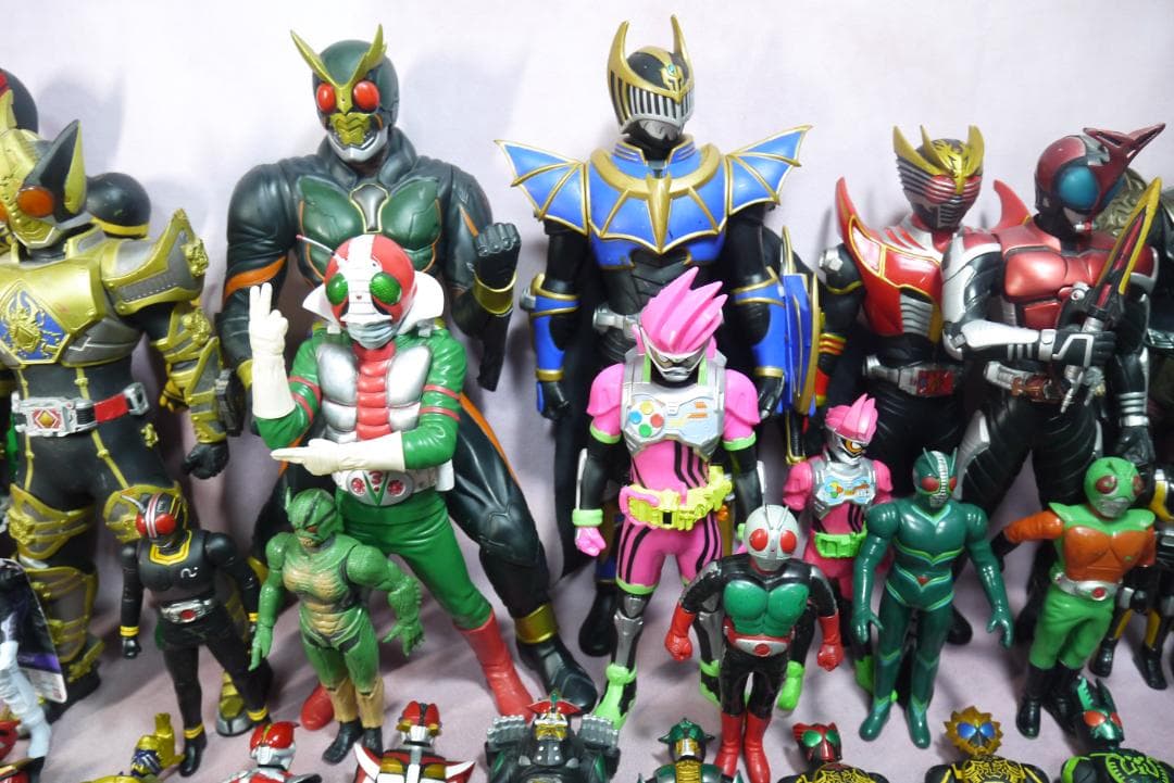 ライダーヒーローシリーズビッグサイズソフビフィギュア仮面ライダー94体