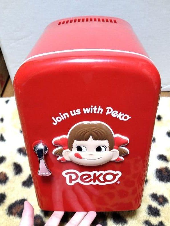 希少激レア）ペコちゃん まっ赤なミニ冷蔵庫 Amazon.co.jp: 不二家