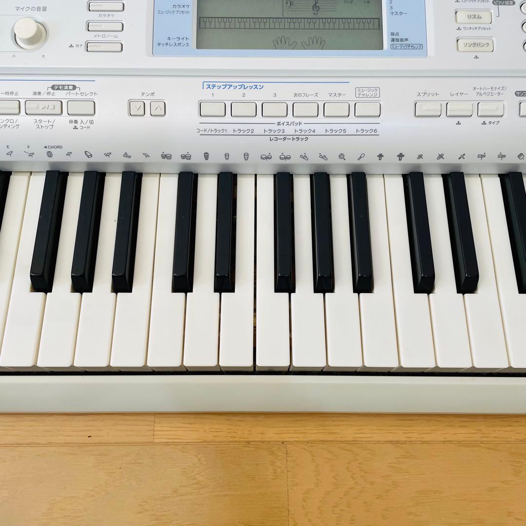 CASIO カシオ 電子ピアノ 電子キーボード LK-207 光ナビゲーション