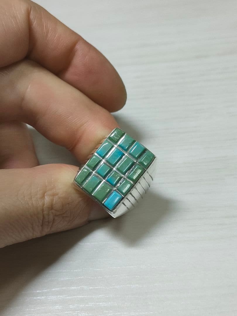 スクエアターコイズSILVERリング(ズニ族、STERLING刻印、インレイ)