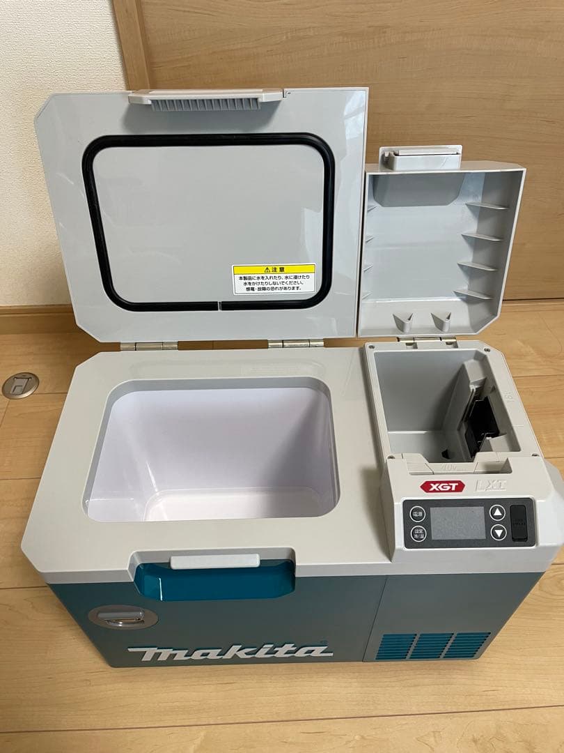 マキタ　冷温庫　CW003G 中古品