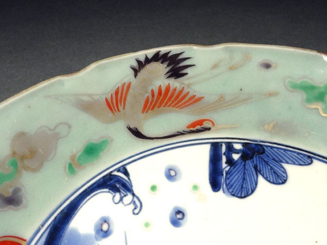 江戸時代 古伊万里 青磁色絵雲鶴見込松竹梅文輪花皿 大明成