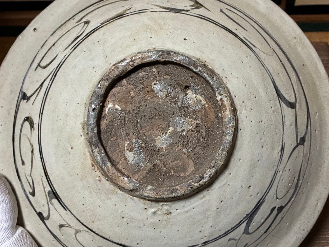 スコータイ ソコタイ 鉄絵タイ焼物 黒呉須 安南 魚紋鉢 箱入 時代物