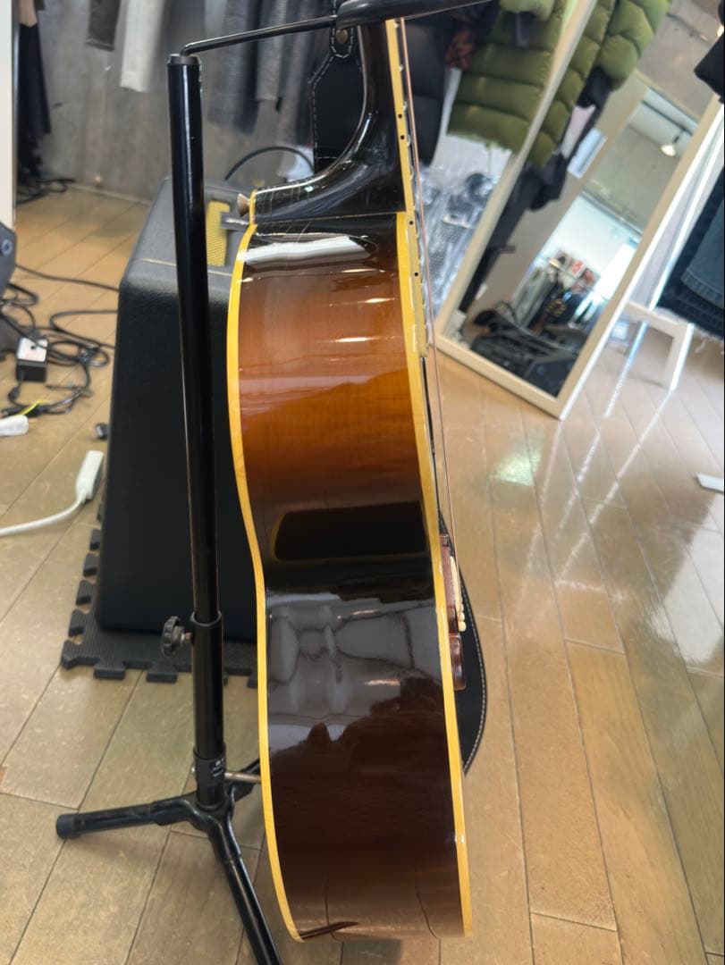 Gibson SJ-200 2002年製｜24年弾き込まれた風格｜弦交換済 - メルカリ