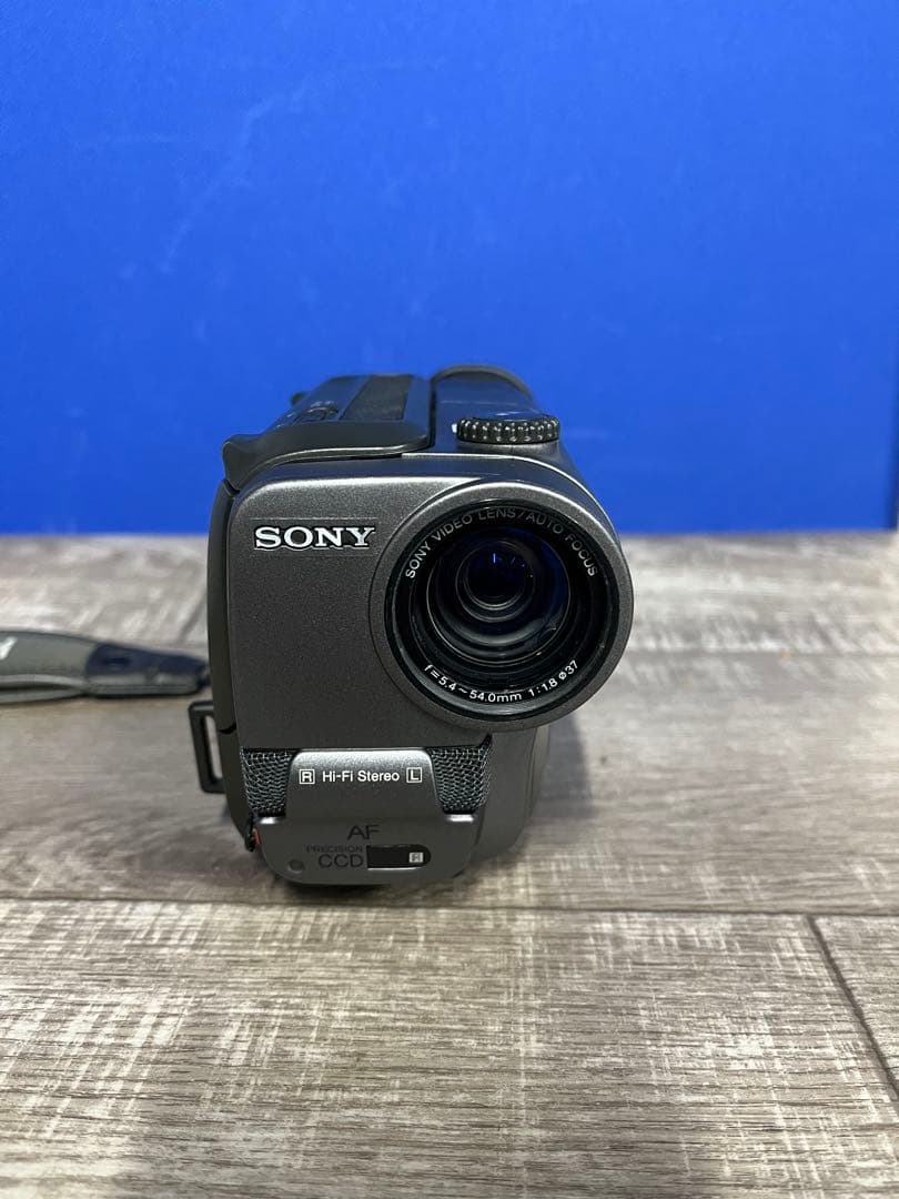 ソニー Handycam 8mmビデオカメラvideo Hi8 CCD-TR3