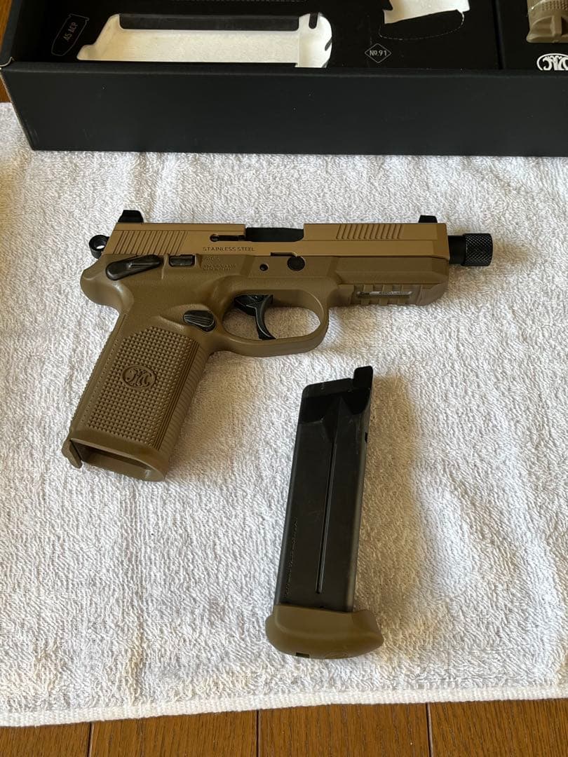 東京マルイのFNX-45タクティカル ガスブローバックガン