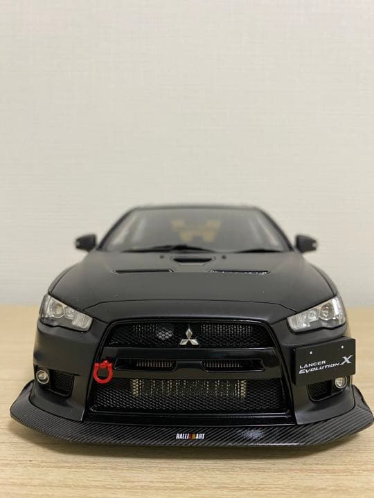ミニカー 1/18 Mitsubishi Lancer Evolution X