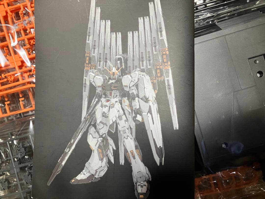 1/100 Fortune Cow νガンダム似 組立式プラモデル