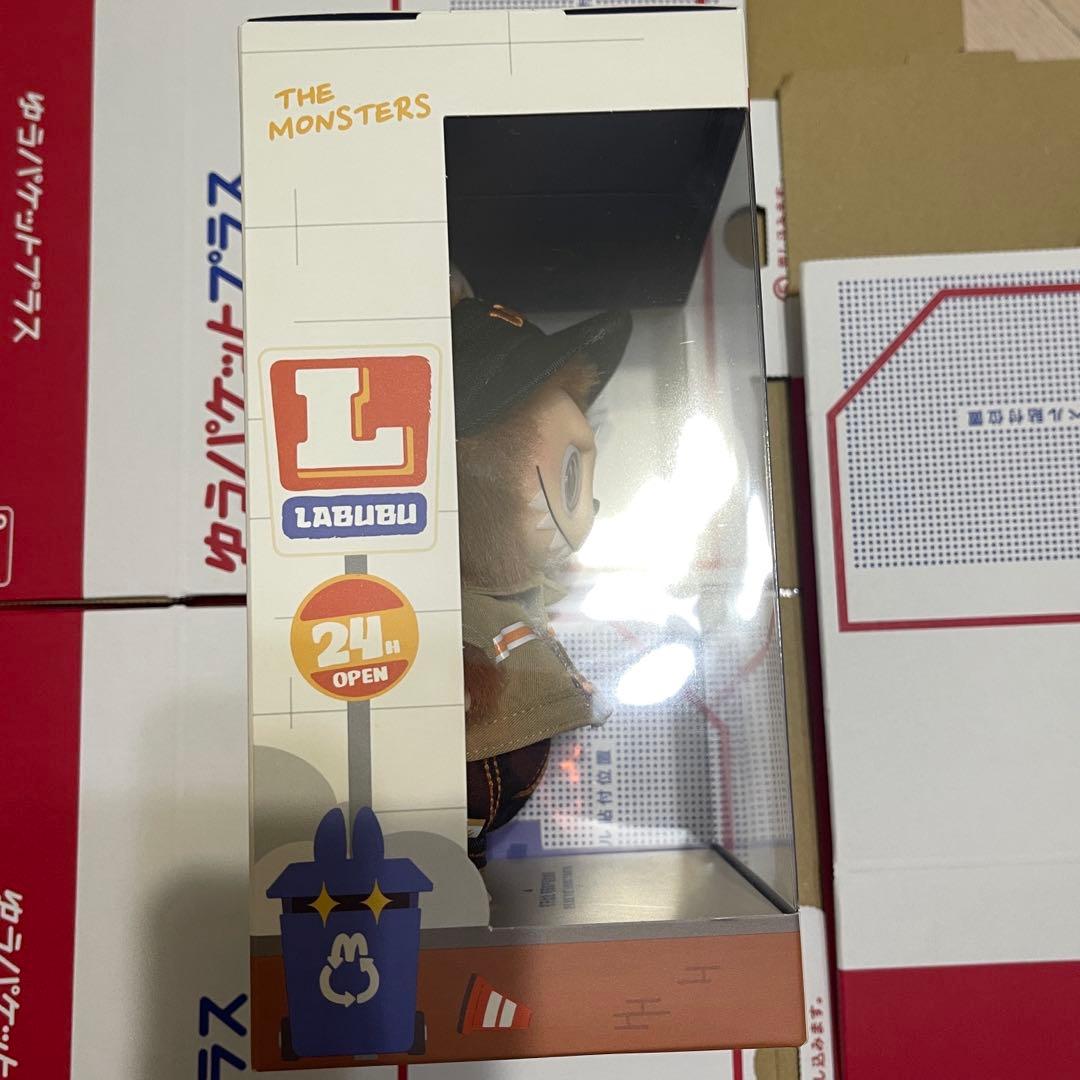 正規品 POPMART WACKY MART ラブブ 店員 labubu