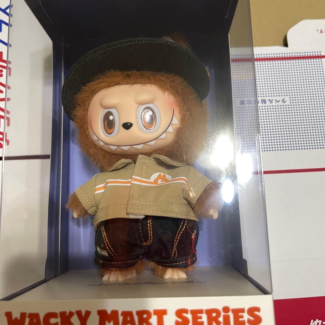 正規品 POPMART WACKY MART ラブブ 店員 labubu