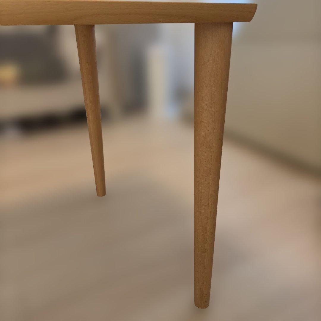 【カリモク60+】ダイニングテーブル800（ピュアビーチ） （現行品8.9万円）