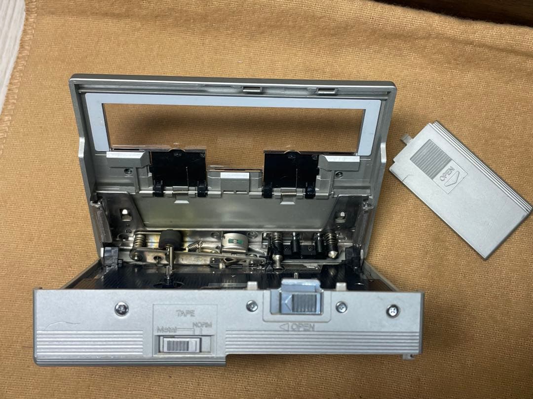 TRIO CP-10 カセットプレーヤー