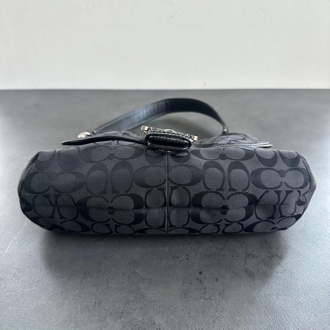 バッグ COACH Soho Signature Flap Shoulder Bag