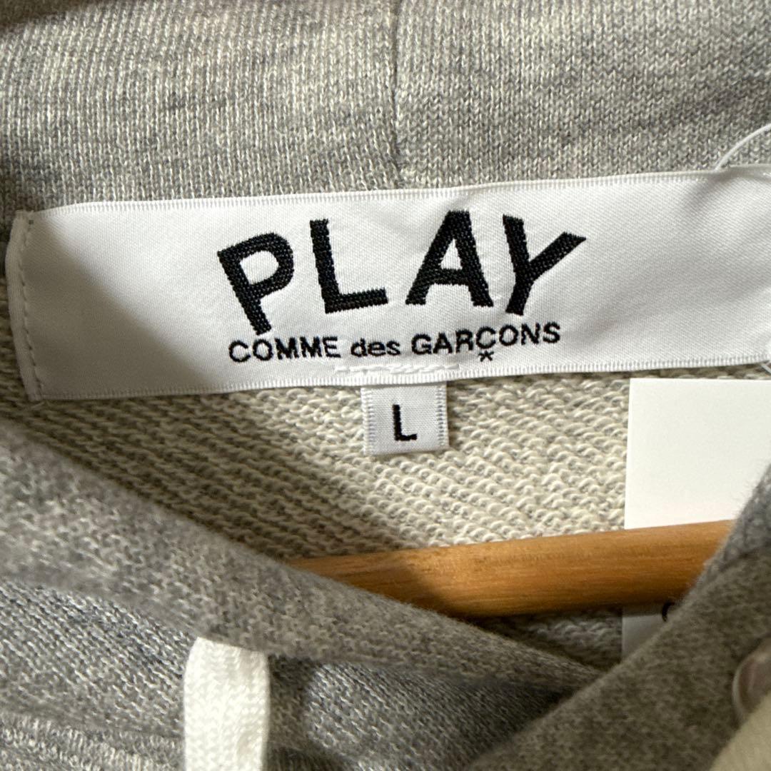 PLAY コムデギャルソン ワンポイントロゴ　パーカー ハートロゴ グレー L