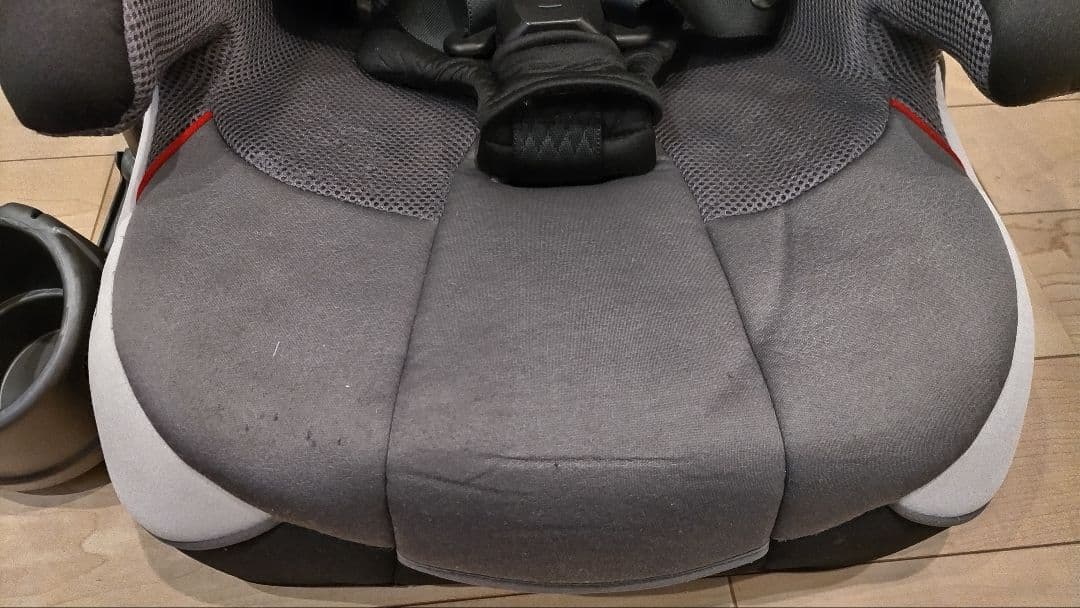 Combi ジョイトリップ　ジュニアシート