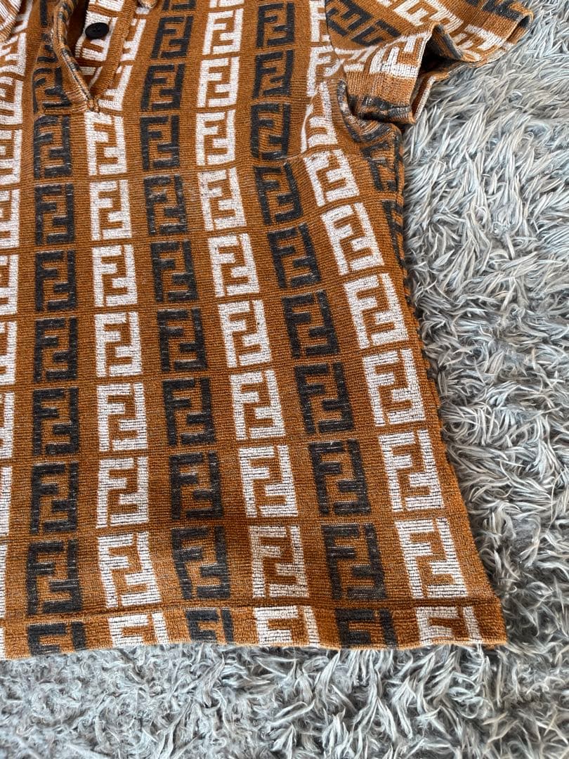 激レア　正規品Fendi 　総ロゴ　ズッカ　エスニックコア　ポロシャツ　S相当