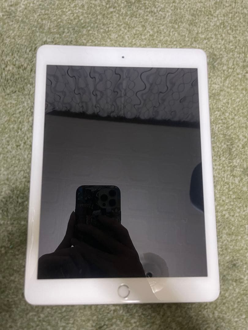 Apple iPad (第5世代) シルバー 128GB Amazon.com : Apple 9.7