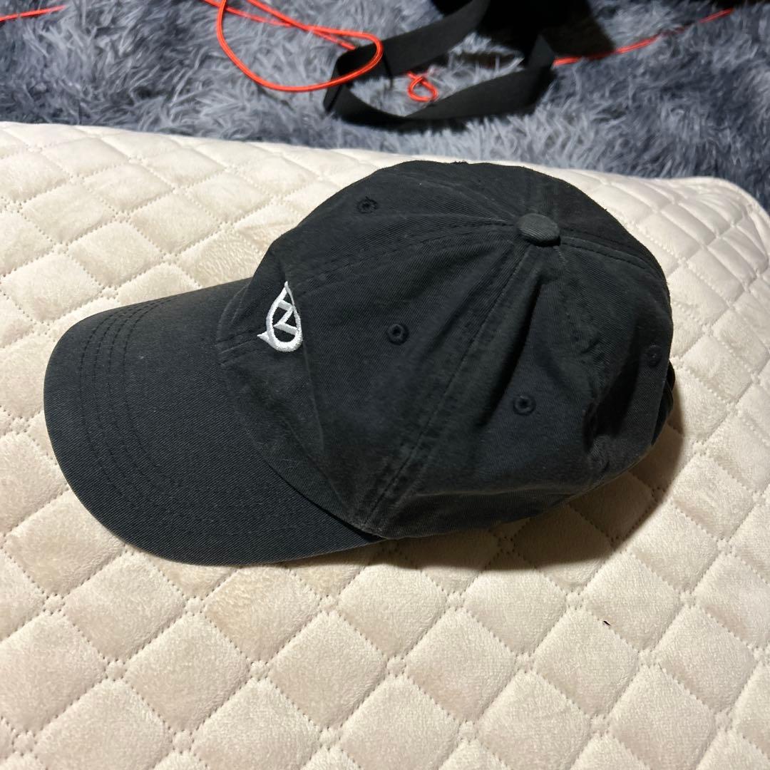 クラシック♡ブラック刺繍ロゴベースボールキャップ - メルカリ