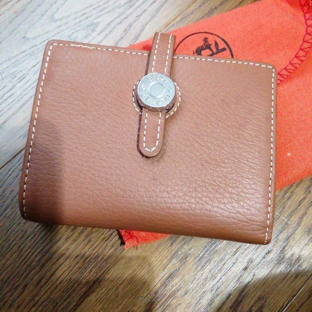 HERMES 三つ折り財布