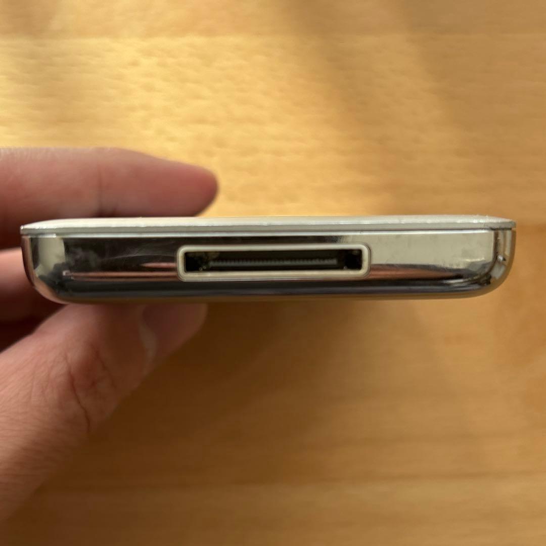 iPod Classic 160GBシルバー USBケーブル付き ジャンク品