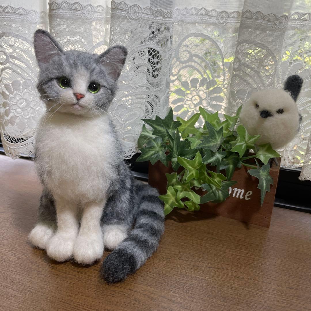 羊毛フェルト 猫 子猫 サバ白ねこちゃん