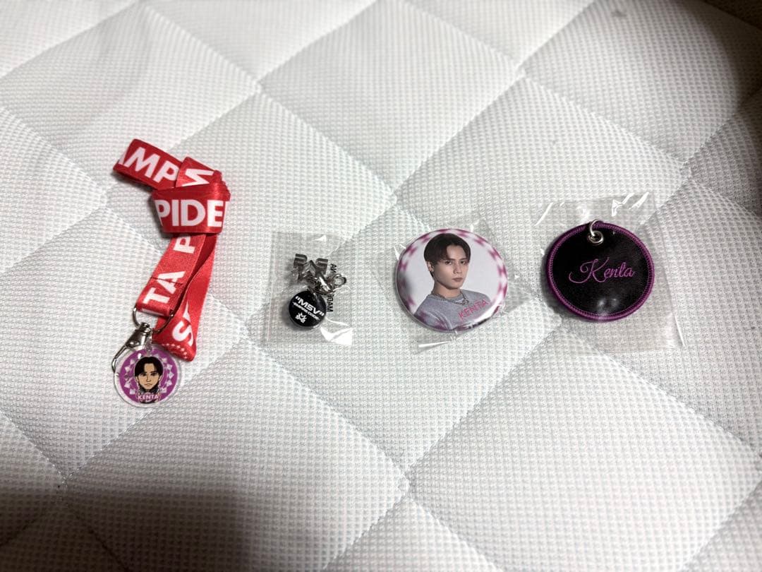 神谷健太 缶バッジ アクスタ ポストカード アクキー クリアチャーム