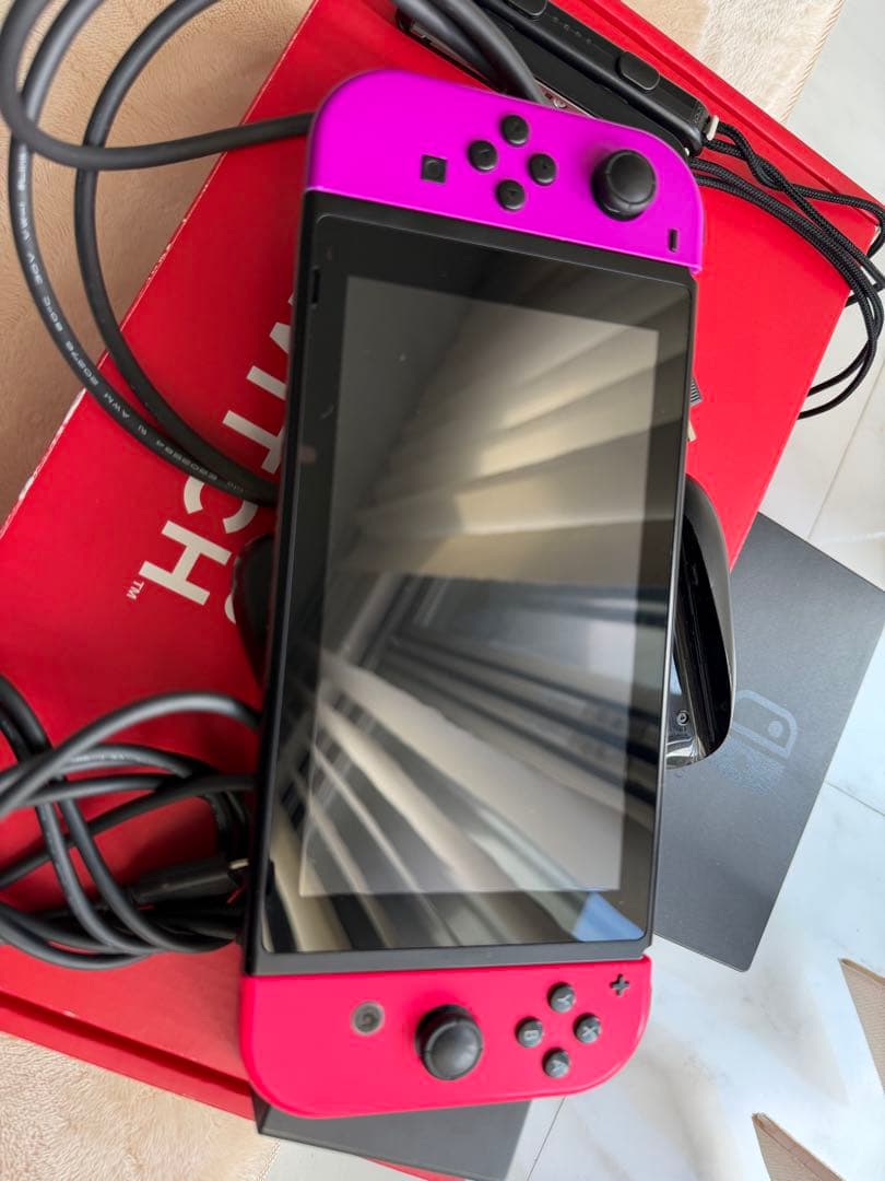 Nintendo Switch 本体 ピンク/パープル 充電器付き