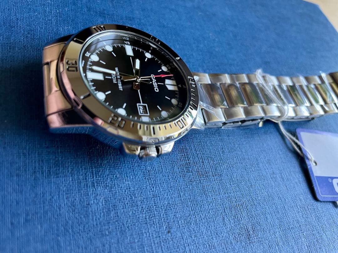 カシオ アナログ腕時計　海外逆輸入　新品　ビッグフェイス　ステンレスモデル